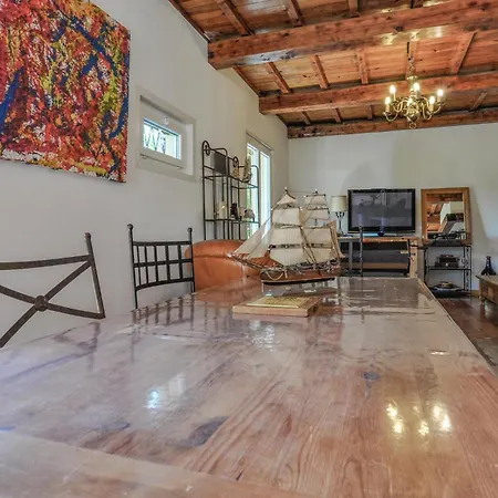 3 Bedroom Beautiful In Holiday home