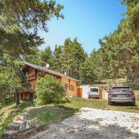 3 Bedroom Beautiful In Holiday home *